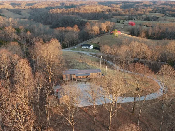 4629 Old Bottom Rd, Lafayette, TN 37145