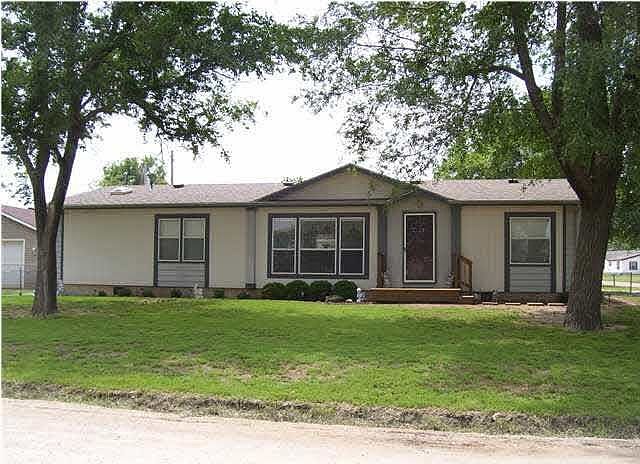 1st image of 801 W Sunflower Dr