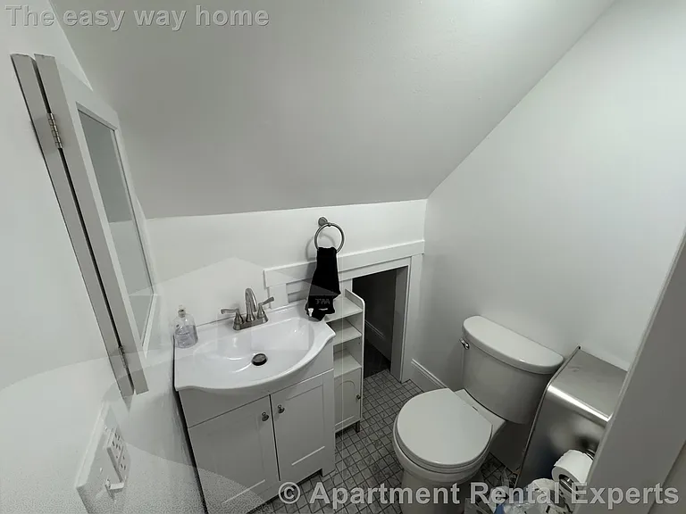 19 Burnham St #1 — Photo 5