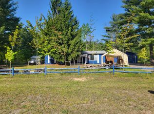 108 Woodleaf Dr, Grayling, MI 49738