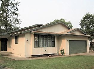 210 W River St, Cave Junction, OR