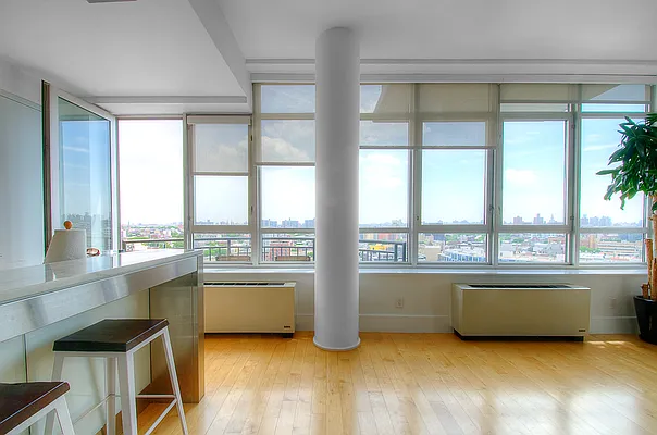 Sold by Brick&Mortar | media 1