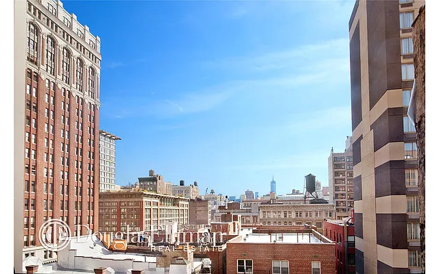 Rented by Douglas Elliman | media 22