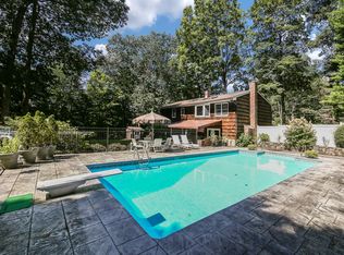 583 Waverly Rd, Yorktown Heights, NY 10598