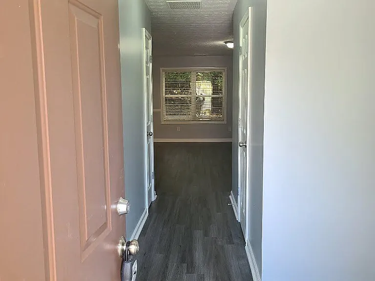 1636 Little Creek Dr — Photo 3