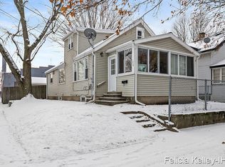 1038 Rathbone St SW, Wyoming, MI 49509