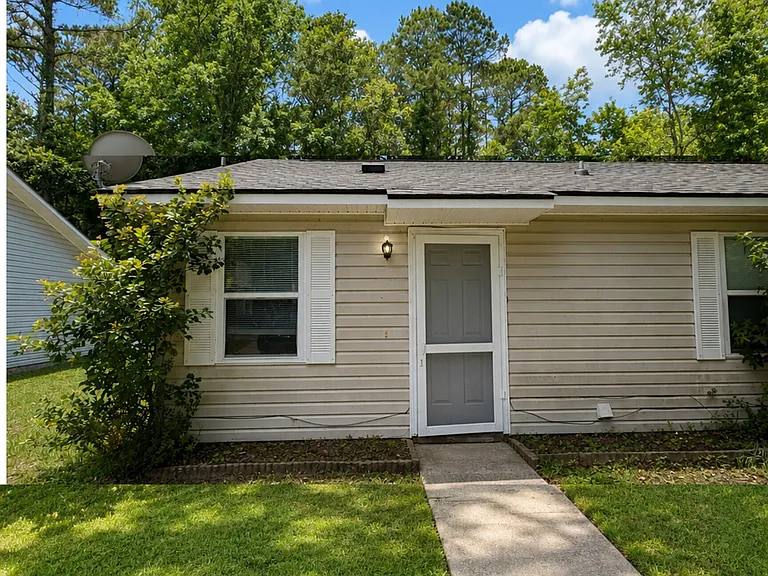 233 W Lakemont Dr #B — Photo 1