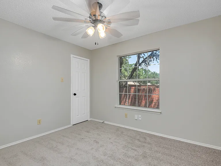 717 Marble Canyon Cir — Photo 24