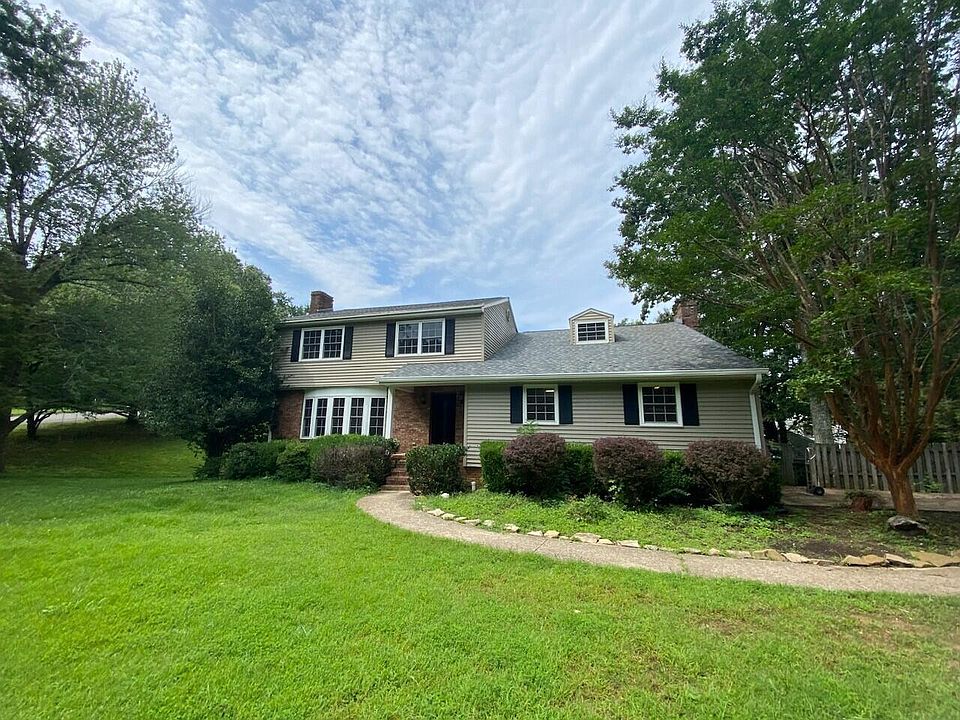1st image of 1101 Applewood Cir