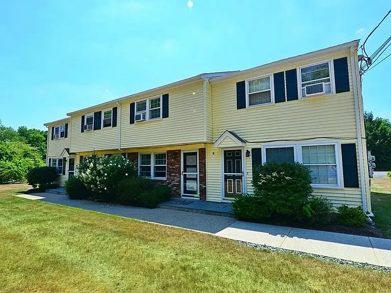 4 George St #3 — Photo 2