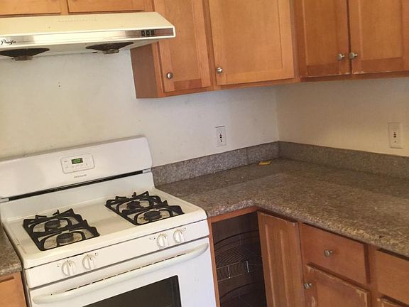 2nd image of 4125 Balboa St