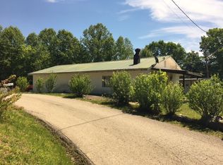 147 Barrett School Rd, Viper, KY 41774
