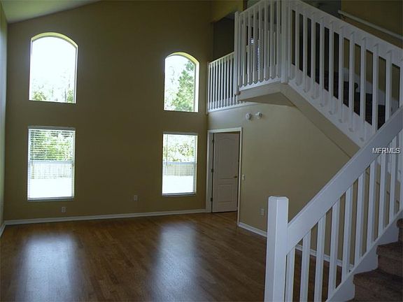 2nd image of 30635 Tremont Dr