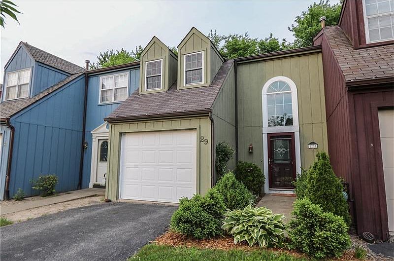 1st image of 29 Monmouth Dr