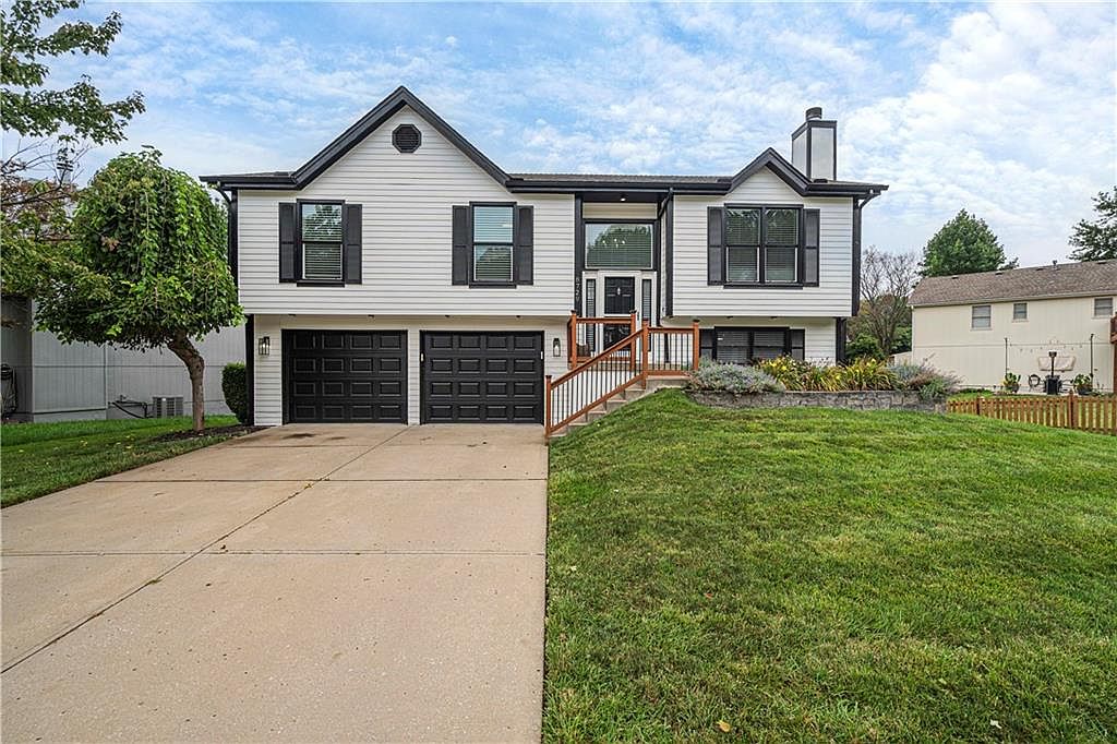 8729 N Crawford Ave, Kansas City, MO 64153 | Zillow