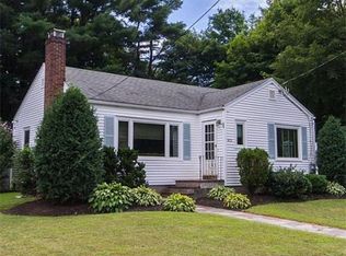 805 Main St, Lynnfield, MA 01940