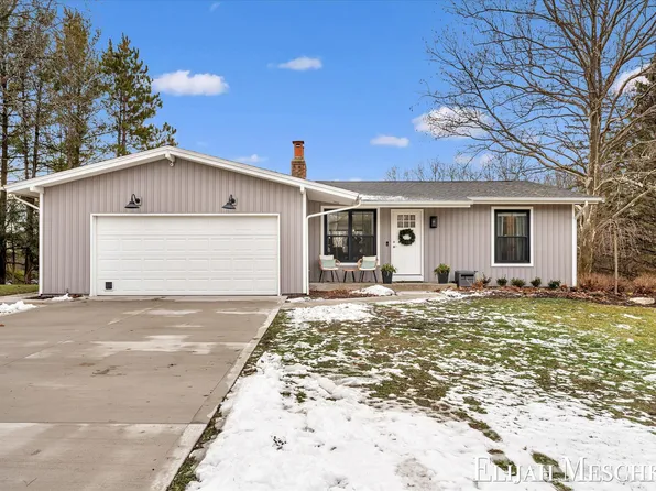 6771 Juneview Ct NE, Rockford, MI 49341