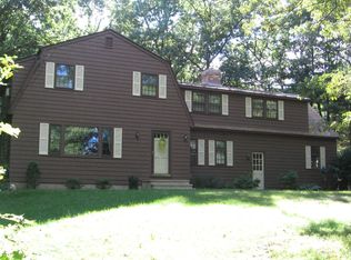 11 Higate Rd, Chelmsford, MA 01824