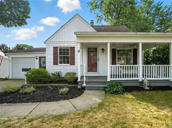 11 Cloverdale Rd, Cheektowaga, NY 14225