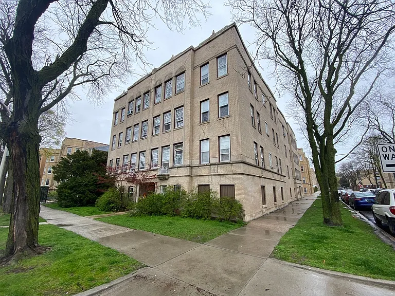 6301 N Washtenaw Ave #2 — Photo 9