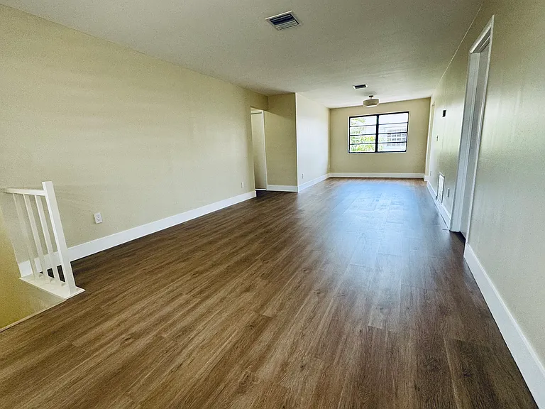 19360 SW 103rd Ct #19360 — Photo 14