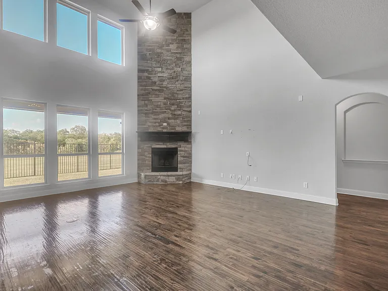 1708 Stillwater Dr — Photo 7