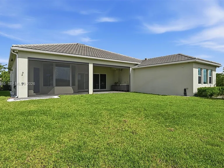 4662 Estates Cir — Photo 85