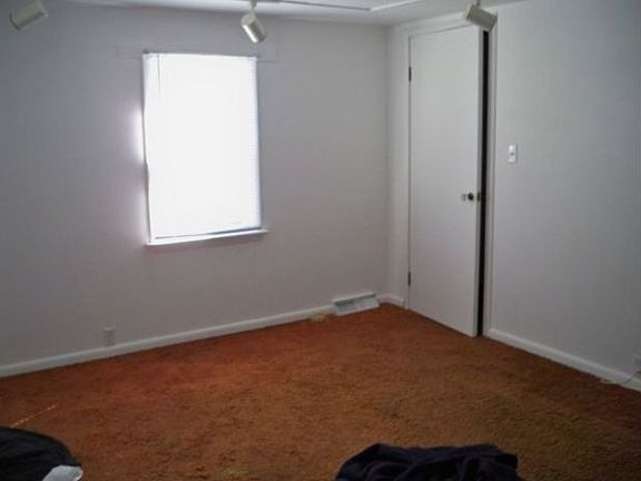 4th image of 510 Rembrandt St