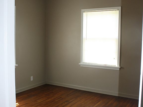 2nd image of 1438 N Birmingham Pl
