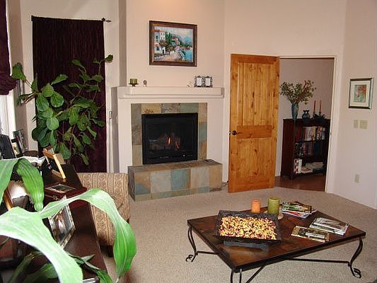 Master w/gas fireplace