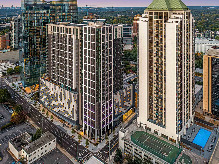 Mira at Midtown Union — Photo 31