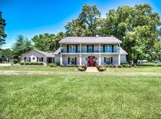 8988 Meadow Creek Dr, Shreveport, LA 71129