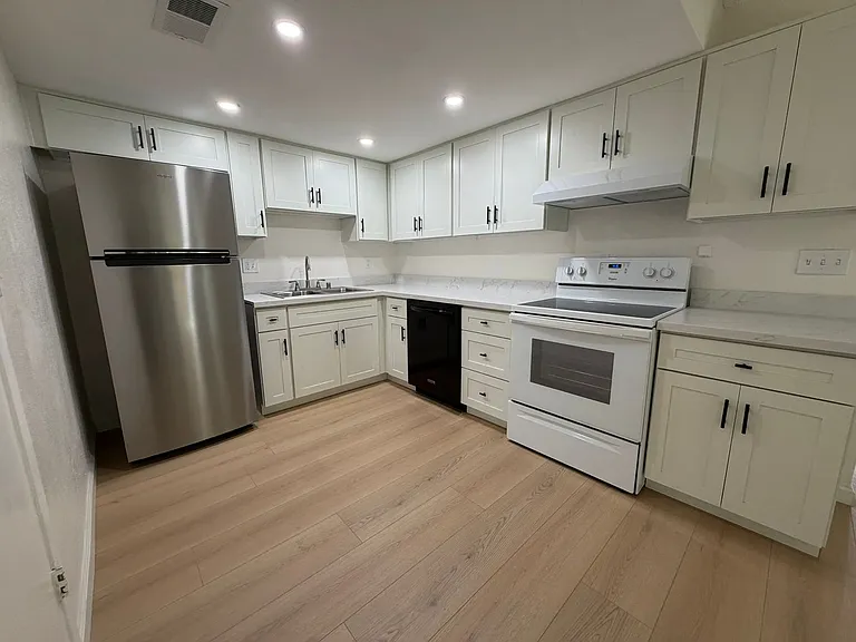 5061 Shell St — Photo 43