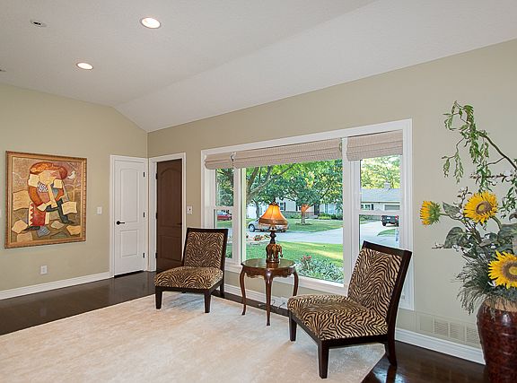 5th image of 5825 Fontana Dr