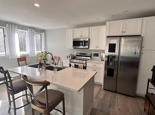 2 Village Green Dr #301, Kittery, ME 03904