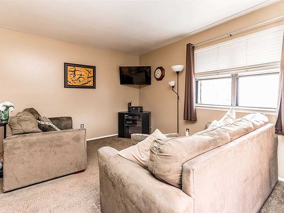 3rd image of 1339 Broadway APT K21