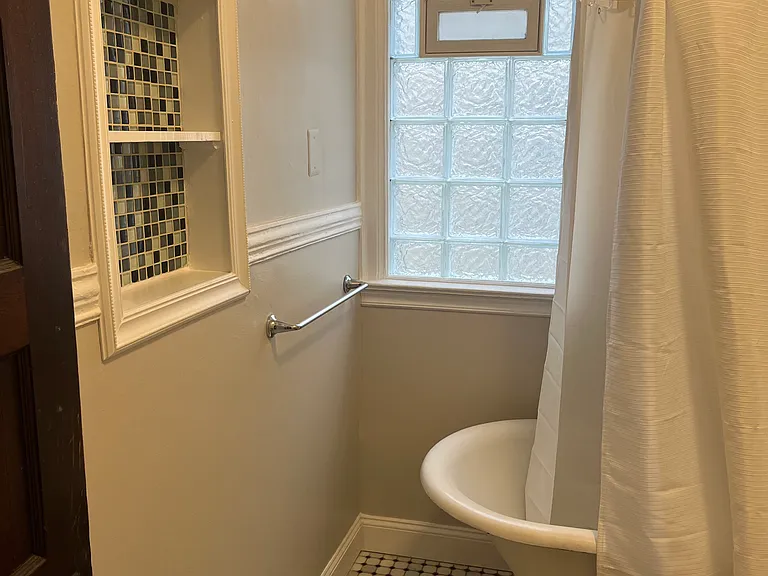 95 Parkside Ave #1 — Photo 7