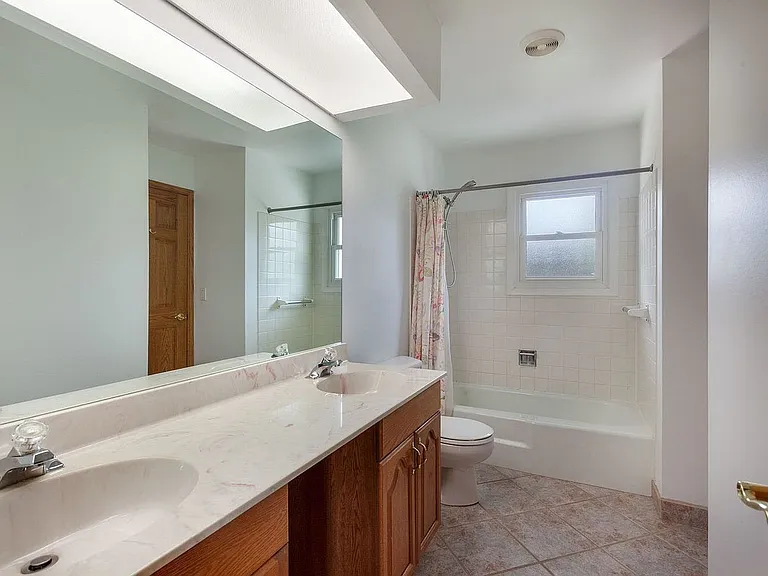 3990 Hudson Dr — Photo 10