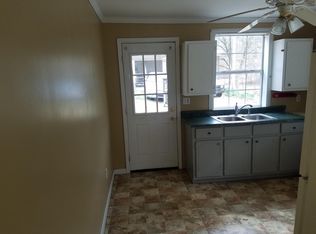 413 E Parkview St, Fulton, MS 38843