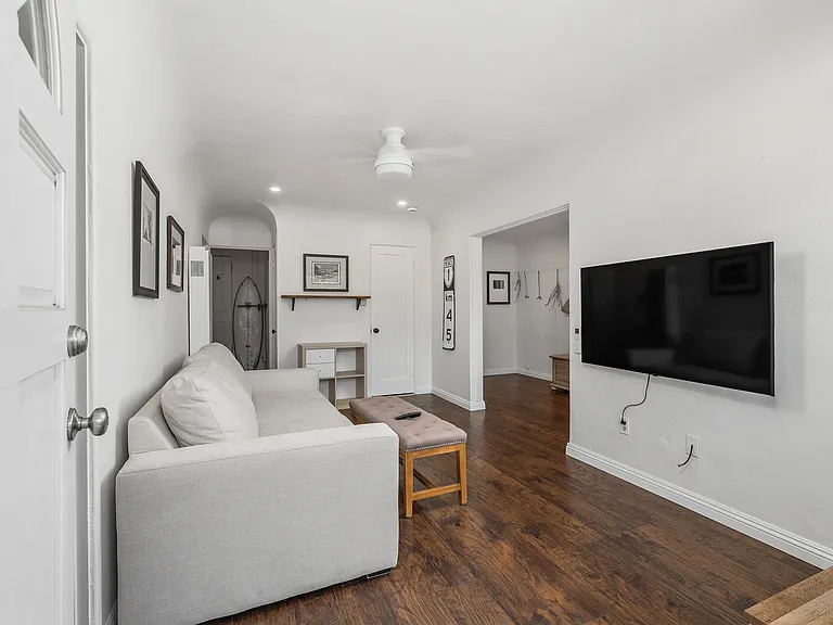 3036 Landis St — Photo 4