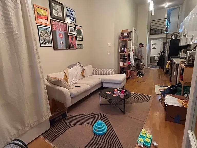 351 Melrose St #3 — Photo 1