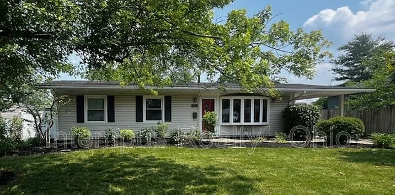 3 bed, 1.5 bath, 1046 sqft, $1,480 — Photo 2