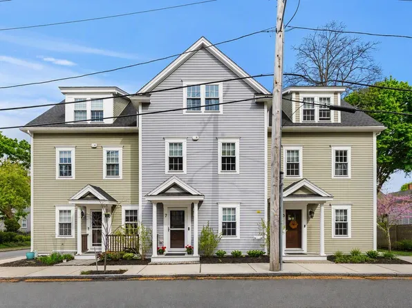 106 Bridge St #7, Salem, MA 01970