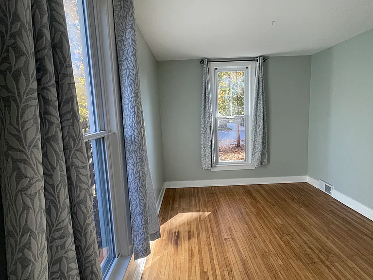 Bedroom #1