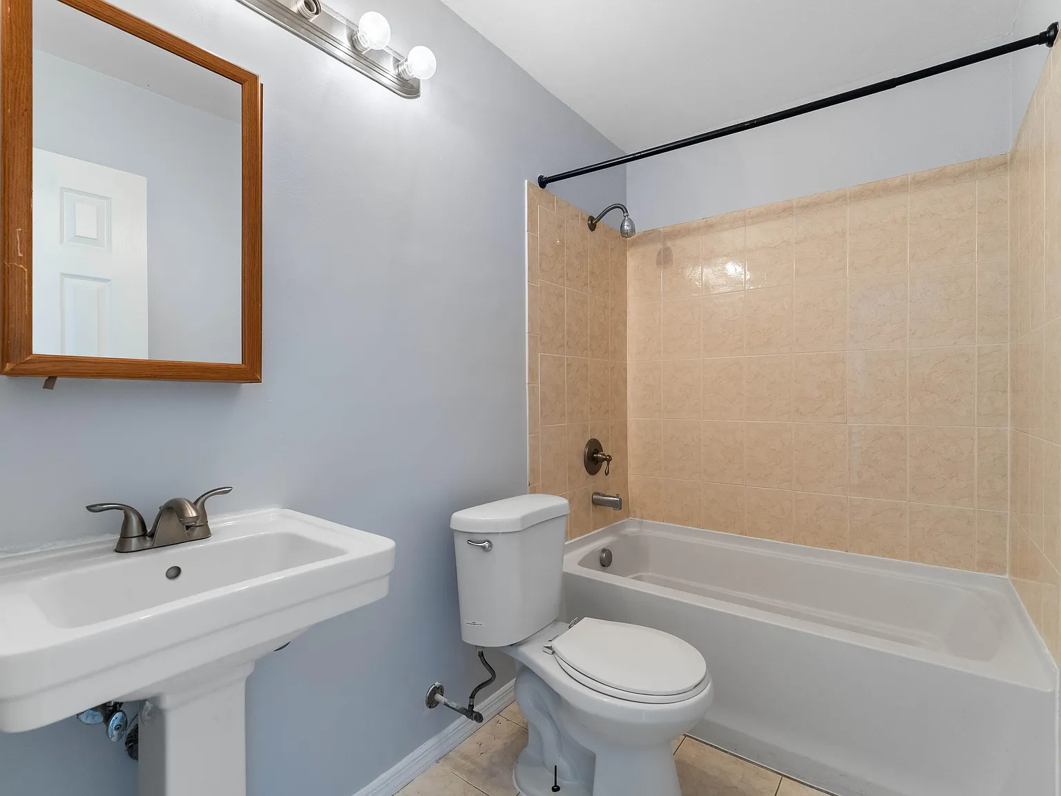 2 bed, 954 sqft, $2,250 — Photo 4