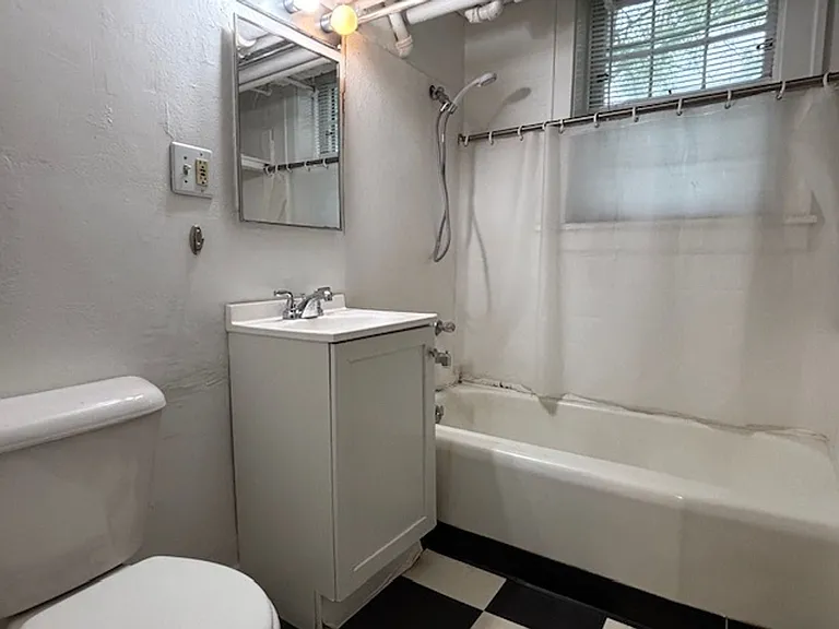 1670 Marshall Ave — Photo 14