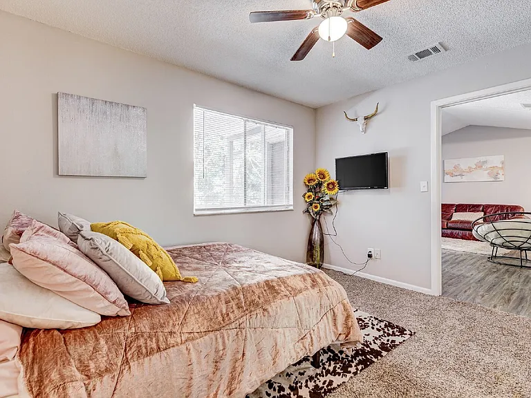 2393 Continental Ave #B13 — Photo 27