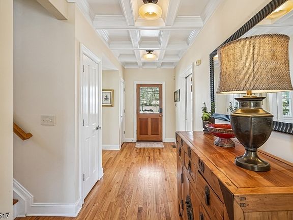 4th image of 61 TULIP STREET