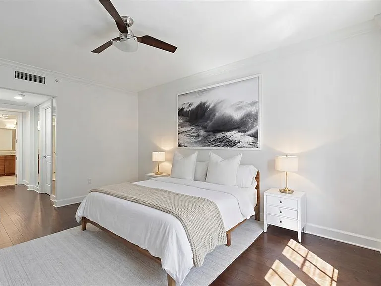 300 Beach Dr NE #302 — Photo 15