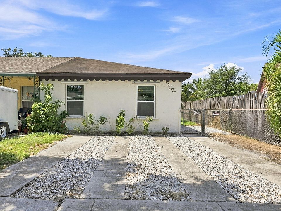 1st image of 5884 S 38th Street